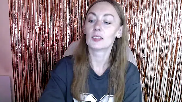 Snapshot of LiaSeass_ chatting on July 13, 2026, 12:26 pm LiaSeass online show from July 13, 2026, 12:26 pm