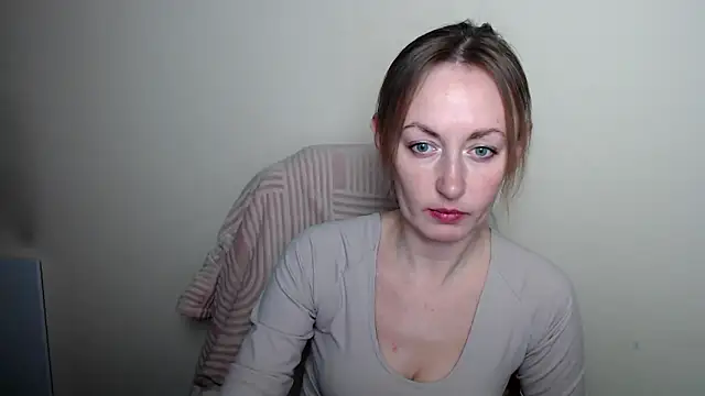 LiaSeass  online show from April 14, 2026, 10:53 am