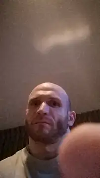 Lukasenko1985 online show from December 19, 2025, 10:34 pm