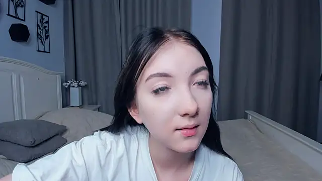 Snapshot of JanettVeld chatting on December 15, 2025, 10:10 am JanettVeld online show from December 15, 2025, 10:10 am