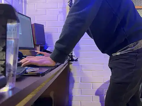 Snapshot of Nya_Velvet chatting on December 13, 2025, 9:54 pm Nya Velvet online show from December 13, 2025, 9:54 pm