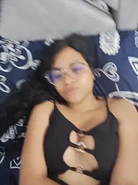 DAFNNEE HOT online show from May 19, 2026, 3:41 pm