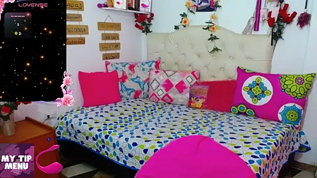 golden girl01 online show from March 13, 2026, 6:13 pm