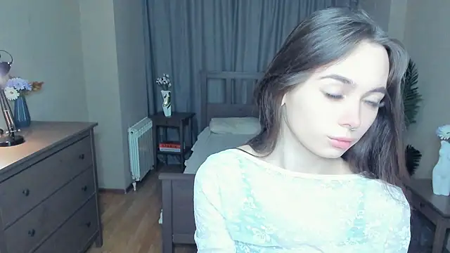 Snapshot of YvonneRobes chatting on February 19, 2026, 7:11 pm YvonneRobes online show from February 19, 2026, 7:11 pm