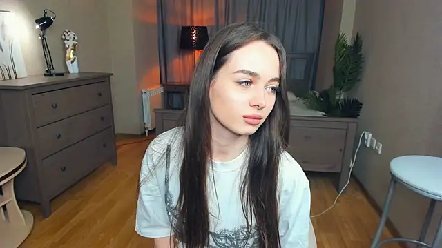 Snapshot of YvonneRobes chatting on January 7, 2026, 7:30 pm YvonneRobes online show from January 7, 2026, 7:30 pm