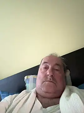 Snapshot of csikar chatting on May 13, 2026, 4:41 am csikar online show from May 13, 2026, 4:41 am