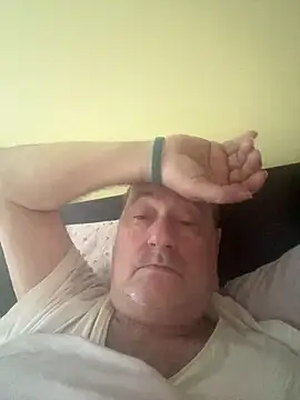 Snapshot of csikar chatting on April 24, 2026, 4:36 am csikar online show from April 24, 2026, 4:36 am