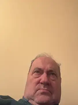 Snapshot of csikar chatting on April 22, 2026, 6:04 pm csikar online show from April 22, 2026, 6:04 pm