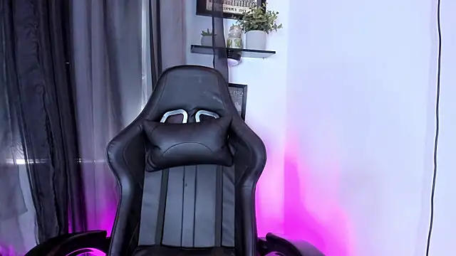 Snapshot of kota_cullenn chatting on February 4, 2026, 4:57 pm kota cullenn online show from February 4, 2026, 4:57 pm