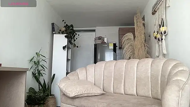 Snapshot of isa_fox_23 chatting on June 21, 2026, 1:17 pm isa fox 23 online show from June 21, 2026, 1:17 pm