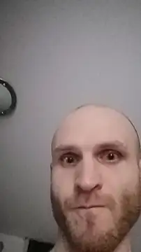 Sunny-Honey online show from December 18, 2025, 1:48 pm