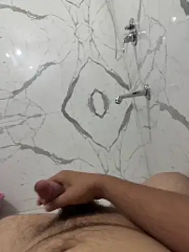 sam07422 online show from April 17, 2026, 6:00 pm