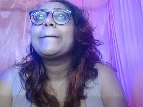 MISTI KOLK online show from December 17, 2025, 10:09 am