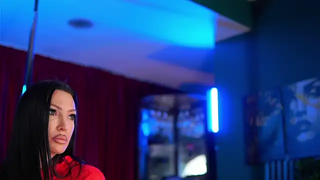 AstridVex online show from February 13, 2026, 8:09 pm