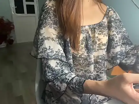 Chichi 86 online show from May 15, 2026, 3:21 pm