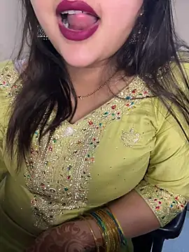 Wanii32 online show from August 7, 2026, 7:42 pm