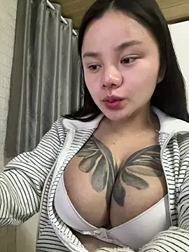 leo-kitty online show from March 26, 2026, 3:32 pm