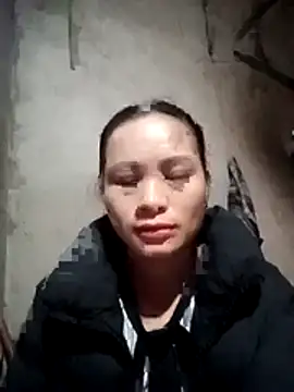 honey-kis online show from December 16, 2025, 11:53 pm