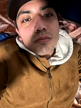 Snapshot of SilvaGF229 chatting on December 14, 2025, 10:15 pm SilvaGF229 online show from December 14, 2025, 10:15 pm