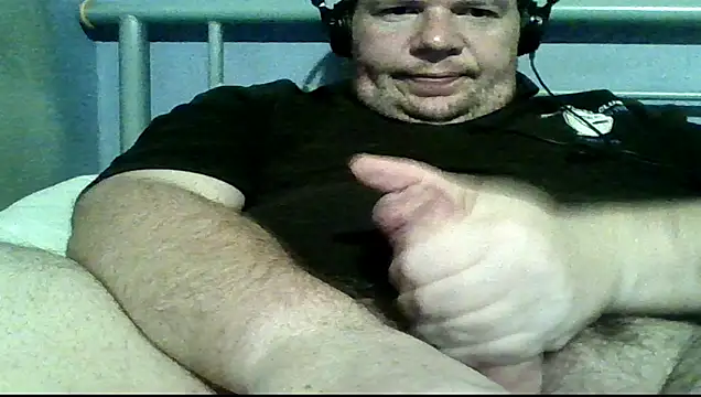 mrhardcock12 online show from February 9, 2026, 9:02 pm