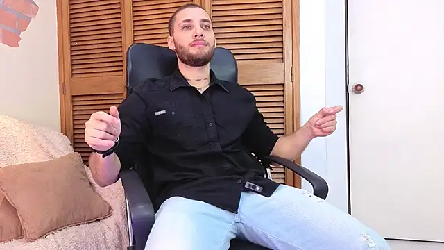 Snapshot of King_meruem chatting on December 15, 2025, 1:17 pm King meruem online show from December 15, 2025, 1:17 pm