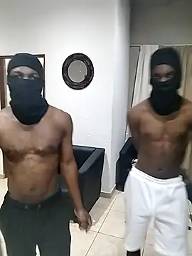 Snapshot of fourways23guy chatting on December 16, 2025, 8:02 pm fourways23guy online show from December 16, 2025, 8:02 pm