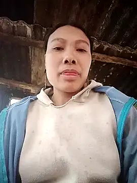 Snapshot of baby8822 chatting on December 15, 2025, 1:33 am baby8822 online show from December 15, 2025, 1:33 am