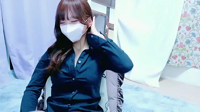 Snapshot of Yura_yura_ch chatting on June 2, 2026, 12:16 pm Yura yura ch online show from June 2, 2026, 12:16 pm