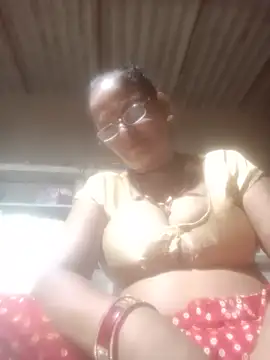 Snapshot of Pinki_rajak chatting on August 5, 2026, 4:23 pm Pinki rajak online show from August 5, 2026, 4:23 pm