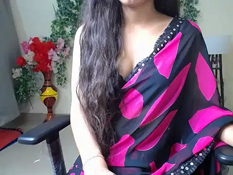 Snapshot of Shy_nivi chatting on May 27, 2026, 5:09 pm Shy nivi online show from May 27, 2026, 5:09 pm