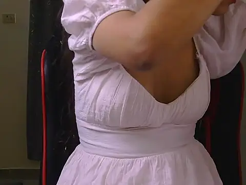 Snapshot of Shy_nivi chatting on February 9, 2026, 8:34 am Shy nivi online show from February 9, 2026, 8:34 am