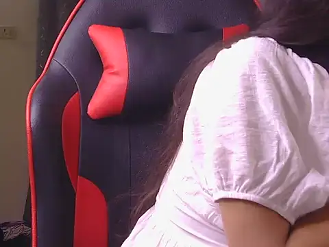 Snapshot of Shy_nivi chatting on February 22, 2026, 2:19 pm Shy nivi online show from February 22, 2026, 2:19 pm