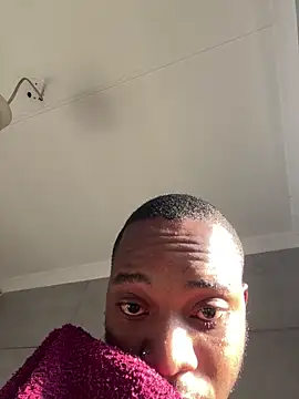 Snapshot of TaurusFantasy chatting on December 16, 2025, 2:32 pm TaurusFantasy online show from December 16, 2025, 2:32 pm