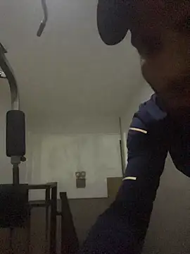 WoolyEarpiece online show from December 14, 2025, 4:08 am