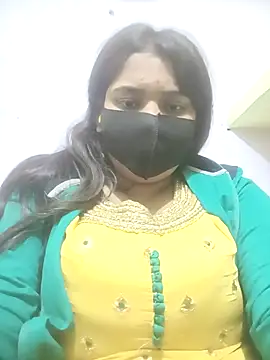 Snapshot of Yaya_345 chatting on December 15, 2025, 8:31 am Yaya 345 online show from December 15, 2025, 8:31 am