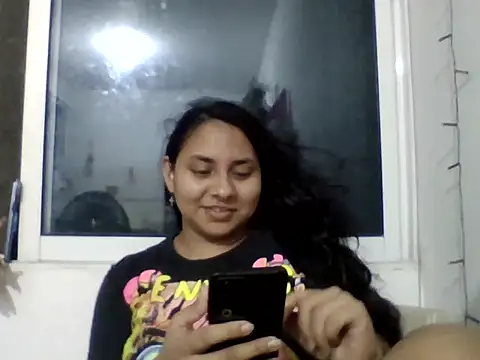 Snapshot of Anny-e4rtstar chatting on December 15, 2025, 6:52 am Anny-e4rtstar online show from December 15, 2025, 6:52 am