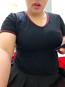 Snapshot of eli-sun chatting on December 16, 2025, 5:55 am eli-sun online show from December 16, 2025, 5:55 am