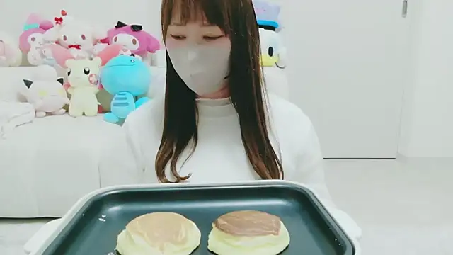 yuyuchan   online show from March 7, 2026, 10:32 am