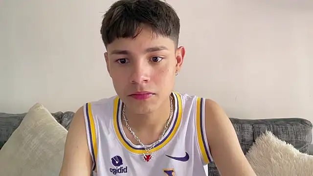 Andy Belier23 online show from April 6, 2026, 4:52 pm