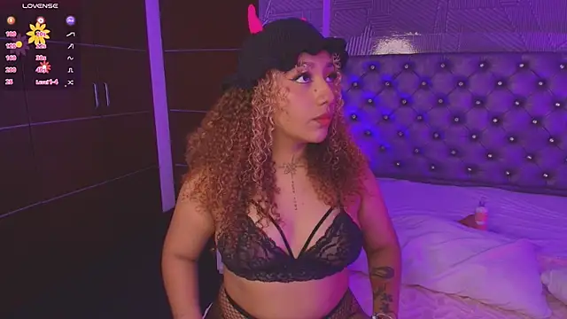 Starlights online show from April 1, 2026, 11:01 pm