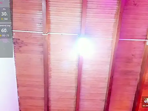 Kittymoretti online show from April 8, 2026, 9:38 pm