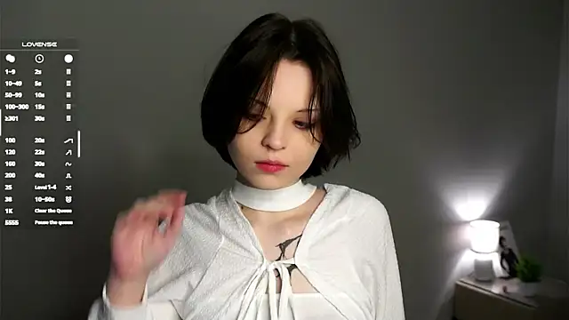 Snapshot of SharylOrbin chatting on December 21, 2025, 8:42 pm SharylOrbin online show from December 21, 2025, 8:42 pm