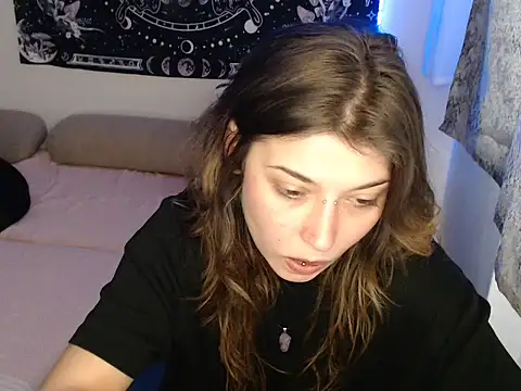 Snapshot of AlienforTwenty chatting on January 13, 2026, 11:36 am AlienforTwenty online show from January 13, 2026, 11:36 am