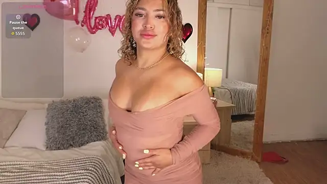 Snapshot of Grecia_Miller_ chatting on February 14, 2026, 12:16 pm Grecia Miller online show from February 14, 2026, 12:16 pm