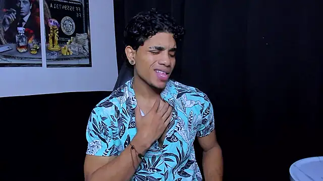 Snapshot of Dustyn_Michelle1 chatting on March 2, 2026, 12:11 am Dustyn Michelle1 online show from March 2, 2026, 12:11 am