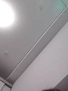 Snapshot of SentraMma25 chatting on December 16, 2025, 7:51 pm SentraMma25 online show from December 16, 2025, 7:51 pm