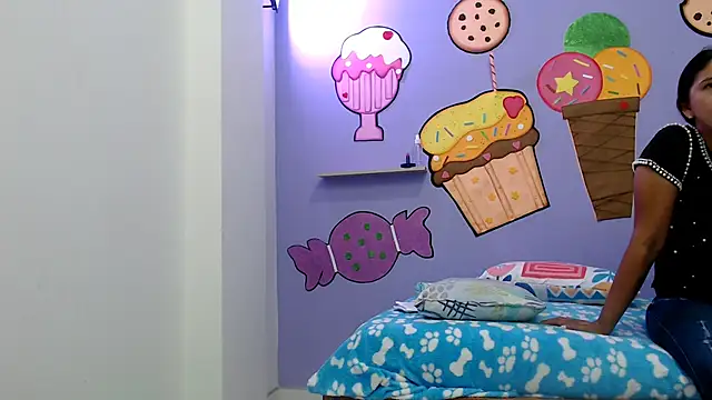 Snapshot of NOVAHOT98 chatting on December 14, 2025, 7:52 pm NOVAHOT98 online show from December 14, 2025, 7:52 pm