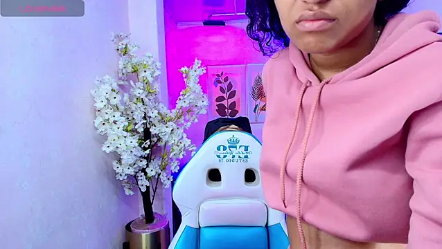 Snapshot of Nina_willyams chatting on February 19, 2026, 3:36 am Nina willyams online show from February 19, 2026, 3:36 am