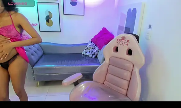 Snapshot of Nina_willyams chatting on February 18, 2026, 3:26 am Nina willyams online show from February 18, 2026, 3:26 am