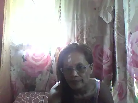 Petite elise online show from March 27, 2026, 7:50 am